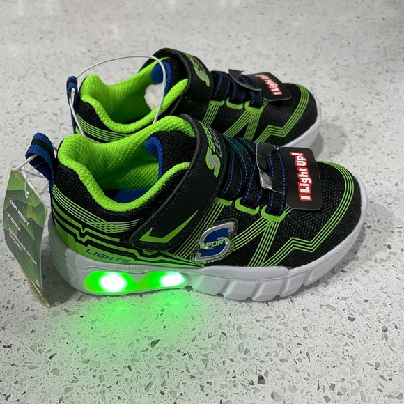 Skechers | Shoes | Skechers Light Up For Boys Size 6 | Poshmark